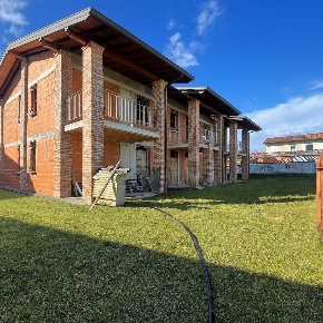 Foto Villa unifamiliare in Via del brolo snc, Cazzago San Martino di 185 m²