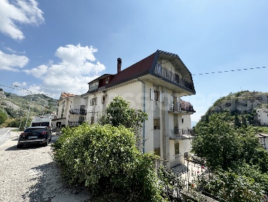 Foto Appartamento in SP84, Roccaraso Pietransieri di 100 m² con 4 locali