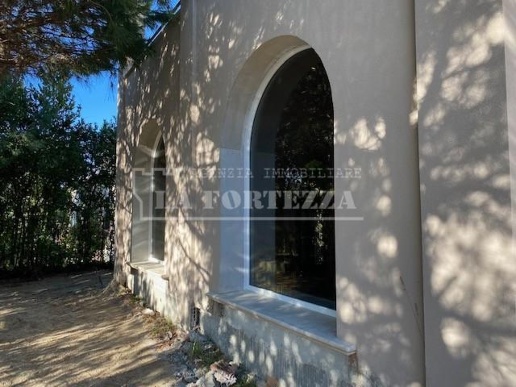 casa indipendente in vendita a Pisa in zona Tirrenia