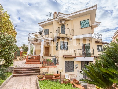Foto Villa singola in del Mare, Marano di Napoli Centro di 210 m²