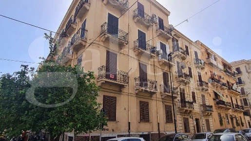 Foto Appartamento in Maggiore Perni, Palermo Oreto - Perez di 65 m²