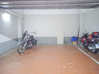 Foto Garage a Brescia Via Veneto - Borgo Trento di 9 m² con 1 locali