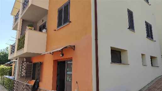 Foto Appartamento in via bertoni, Rende Arcavacata di 75 m² con 3 locali