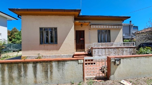 Foto Casa indipendente a Senigallia Centro Storico di 81 m² con 4 locali