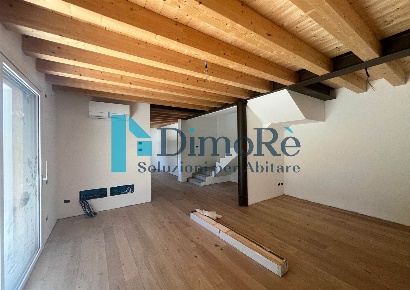 Foto Appartamento a Mogliano Veneto Centro di 145 m² con 5 locali