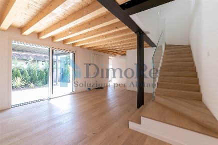 Foto Appartamento a Mogliano Veneto Centro di 165 m² con 5 locali