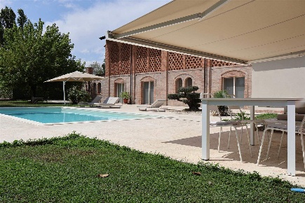 Foto Rustico a Rottofreno di 300 m² con 4 locali in vendita