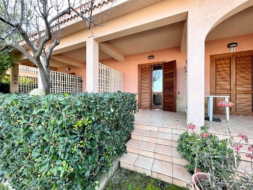 casa indipendente in vendita a Pollina in zona Finale