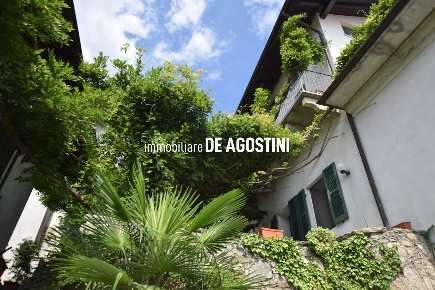 Foto Appartamento in Via Bernardo Baglioni 2, Arona Montrigiasco di 155 m²