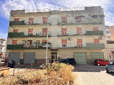 Foto Appartamento in Via Modena  3, Sciacca Centro di 169 m² con 6 locali