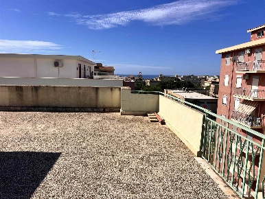 Foto Appartamento in Via Modena  3, Sciacca Centro di 169 m² con 6 locali