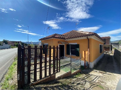 Foto Appartamento in VIA PER FROSINONE 213, Ceccano Centro di 104 m²