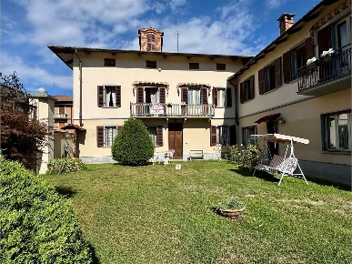 Foto Casa indipendente in Piazza Camillo Riccio 5, Montafia di 365 m²