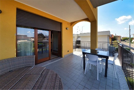 Foto Appartamento in via Ezio Vanoni 90, Cislago di 75 m² con 3 locali