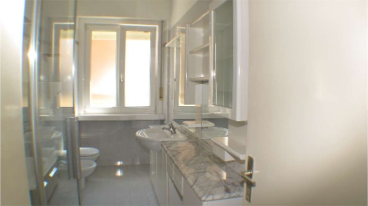 Foto Appartamento in via Marconi, Bolzano Centro di 81 m² con 3 locali