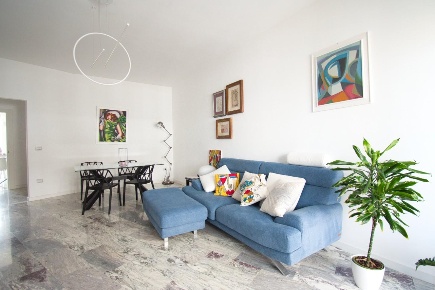 Foto Appartamento a Lecce Pranzo di 145 m² con 8 locali in vendita