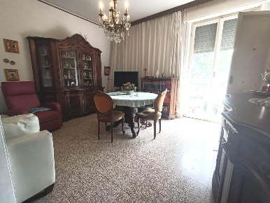 Foto Appartamento a Carrara Stadio, Sant'Antonio, Marasio di 93 m²