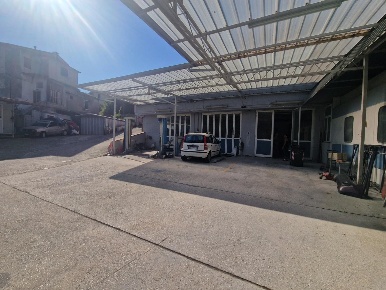 Foto Capannone industriale a Carrara Stadio, Sant'Antonio, Marasio