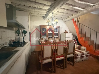 Foto Casa indipendente a Camaiore Camaiore Paese di 69 m² con 3 locali