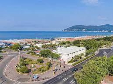 Foto Appartamento a Carrara Marina di Carrara di 40 m² con 2 locali