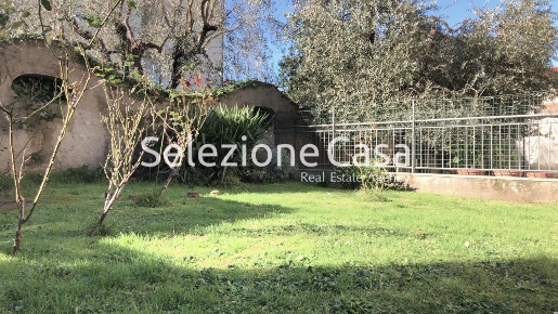 Foto Casa indipendente a Santa Croce sull'Arno Centro di 225 m² in vendita