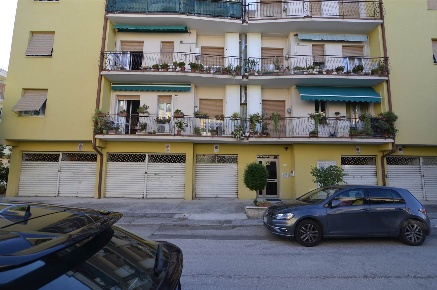 Foto Appartamento in via bassano del Grappa 8, Falconara Marittima Centro