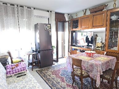 Foto Appartamento a Parma Vicomero di 58 m² con 4 locali in vendita