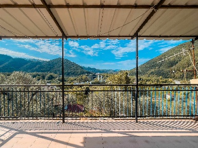 Foto Appartamento a Aulla Stadano di 180 m² con 11 locali in vendita