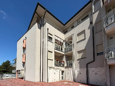 Foto Appartamento in Via Ariosto 7/2, Cento Cento Paese di 54 m² in vendita