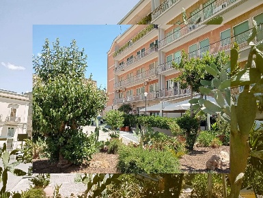 Foto Appartamento in PIAZZA CESARE FIRRAO, Matera Centro di 140 m²