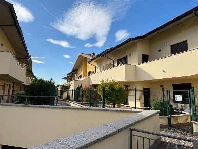 Foto Appartamento in VIA MIGLIO 17, Trezzo sull'Adda di 63 m² con 3 locali