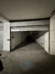 Foto Box a Napoli Posillipo di 85 m² con 1 locali in vendita