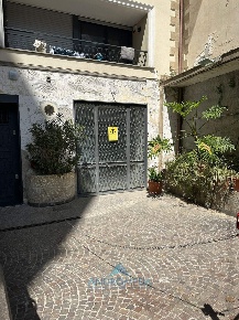 Foto Box a Napoli Posillipo di 30 m² con 1 locali in vendita