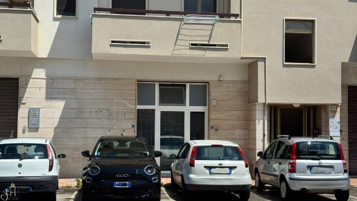 Foto Locale commerciale a Polignano a Mare di 72 m² con 1 locali in vendita