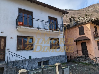 Foto Villa singola in Vigino, Calasca-Castiglione di 150 m² con 5 locali
