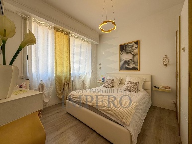 Foto Appartamento in Piazza Due Strade 1, Bordighera Due Strade di 57 m²