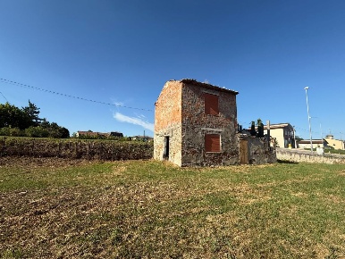 Foto Rustico a Ceregnano Centro Storico di 70 m² con 2 locali in vendita