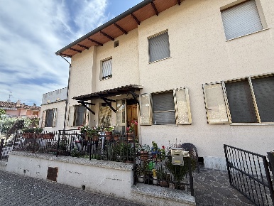 Foto Appartamento in Via Bruno Buozzi 93, Castiglione del Lago di 90 m²