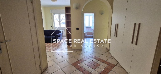 Foto Appartamento in Via Roma, Pomezia Pomezia Centro di 85 m² con 3 locali