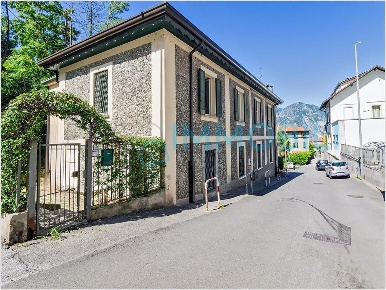 Foto Appartamento in via alla rovinata, Lecco Germanedo di 147 m²