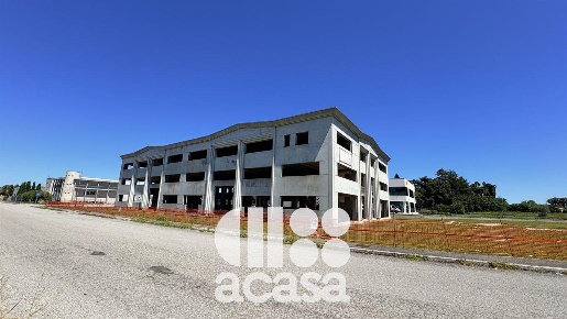 Foto Capannone industriale a Longiano di 3430 m² in vendita