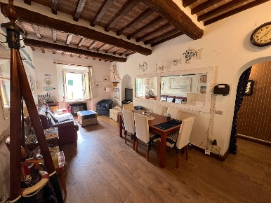 Foto Appartamento in Via Volturno, Orbetello Centro di 90 m² con 3 locali