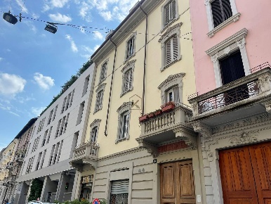 Foto Appartamento in Via Ciro Menotti, Milano Argonne - Corsica di 70 m²