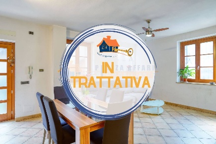 Foto Appartamento in via Mazzini Giuseppe, Carnago Centro di 82 m²