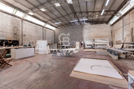 Foto Capannone industriale in Via dell'Industria, Aprilia di 1432 m²