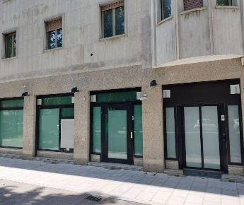 Foto Locale commerciale in Corso Italia, Gorizia Centro di 500 m²