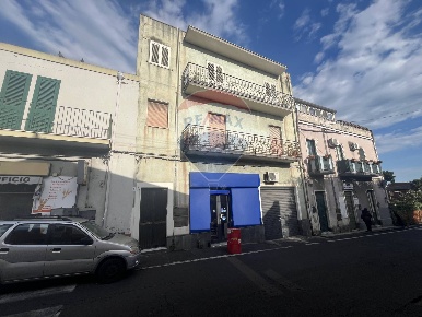 Foto Appartamento in Via Sebastiano Catania, Catania di 87 m² con 4 locali