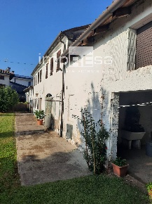 Foto Villa bifamiliare in VIA MONTE GRAPPA, Istrana Pezzan di 138 m²