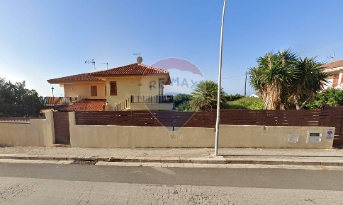 Foto Villa bifamiliare in VIA salvatore OTTAVIANO, Ragusa di 350 m²