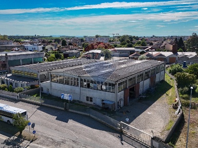 Foto Capannone industriale in Via dell'Artigianato, Robbio di 1390 m²